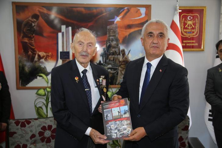 Kastamonu'da Kıbrıs gazilerinin anıları kitaplaştırıldı G5