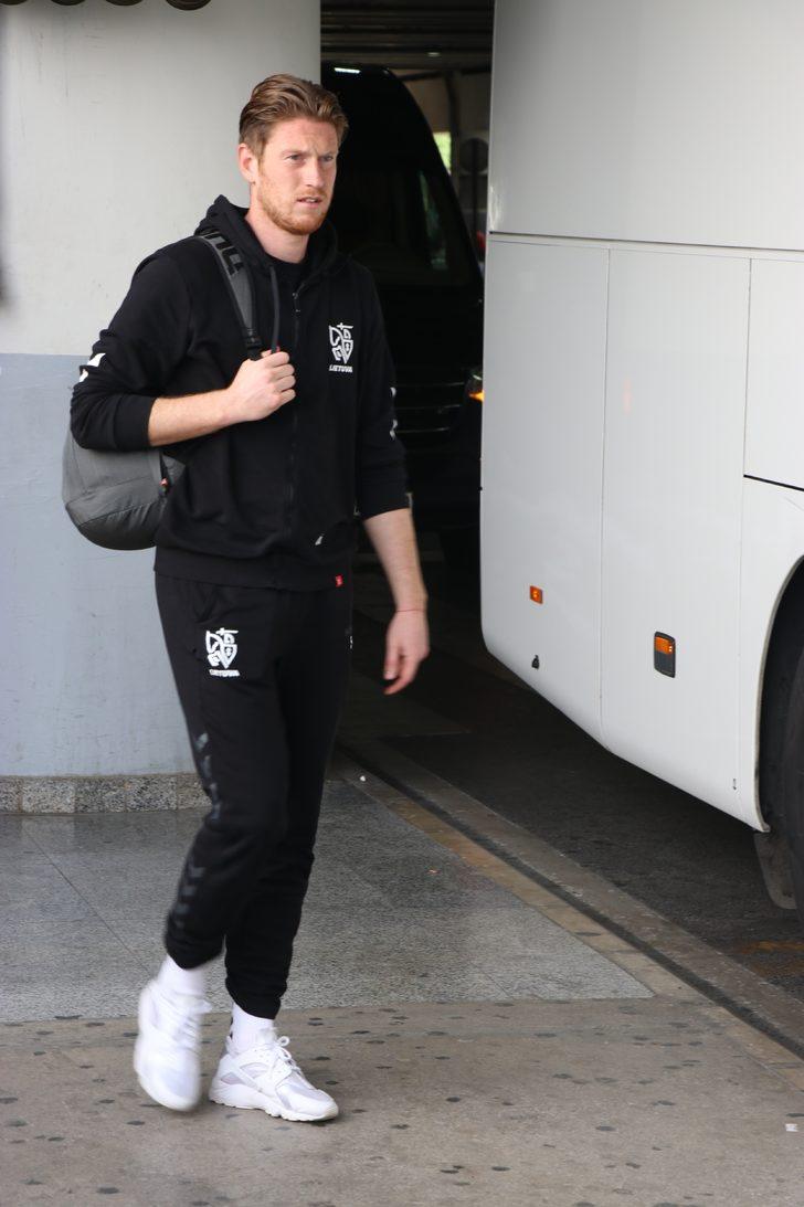 A Milli Futbol Takımı'nın rakibi Litvanya, Türkiye'ye geldi G4