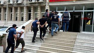 Adana'da hırsızlık yaptıkları iddiasıyla yakalanan 4 zanlı tutuklandı