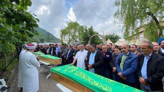 Yozgat'taki trafik kazasında ölen 3 kuzen Ordu'da toprağa verildi