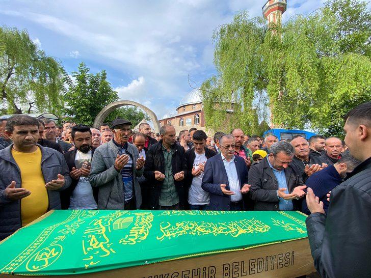 Yozgat'taki trafik kazasında ölen 3 kuzen Ordu'da toprağa verildi G2