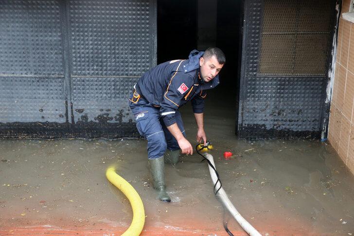 Burdur ve Isparta'da sağanak etkili oldu G4