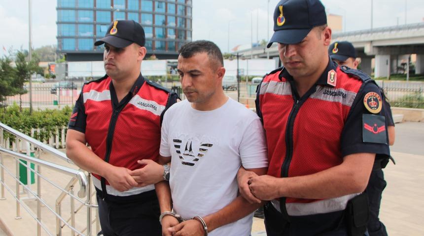 GÜNCELLEME - Antalya'daki kavgada bıçaklanan kişi öldü