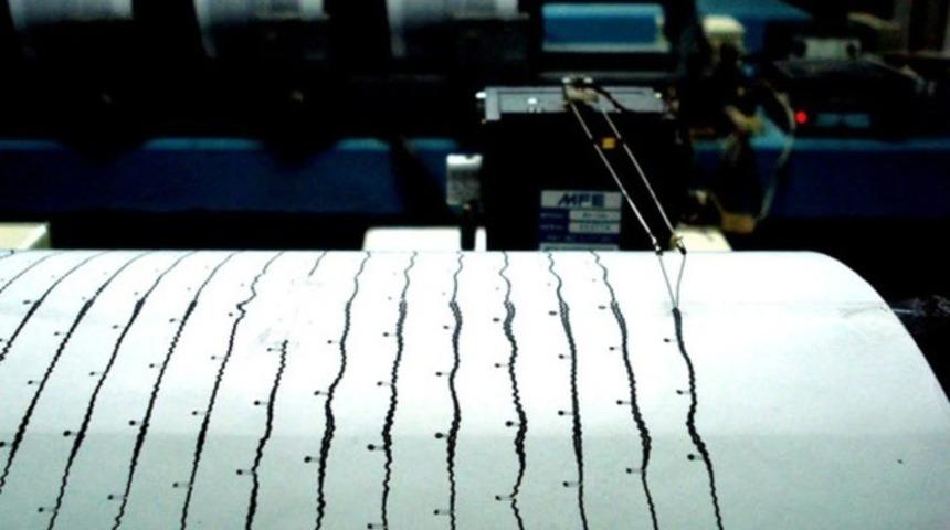 Burdur'da 4.2 ve  3.7 büyüklüğünde 2 deprem