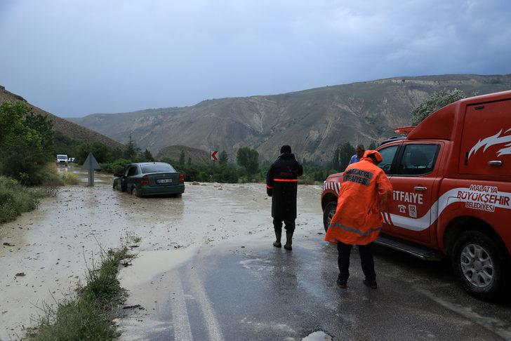 Malatya'nın Darende ilçesinde sağanak taşkına neden oldu G1