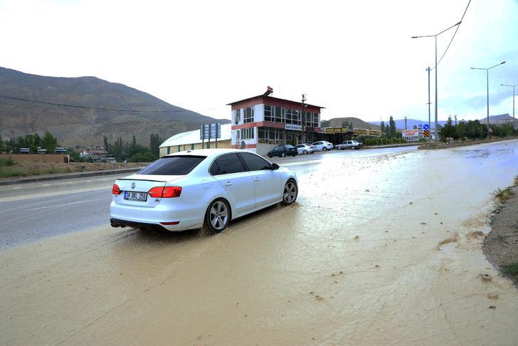 Malatya'nın Darende ilçesinde sağanak taşkına neden oldu G2