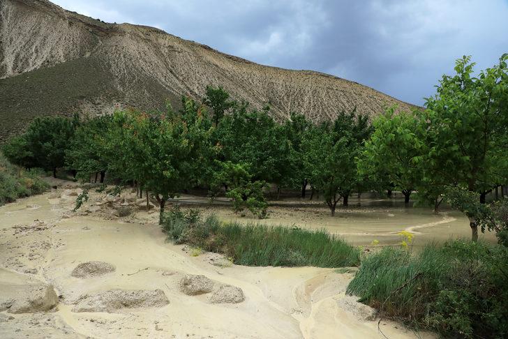 Malatya'nın Darende ilçesinde sağanak taşkına neden oldu G5