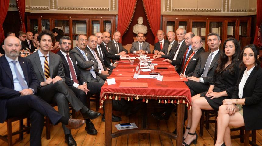 Galatasaray yönetiminde görev dağılımı yapıldı