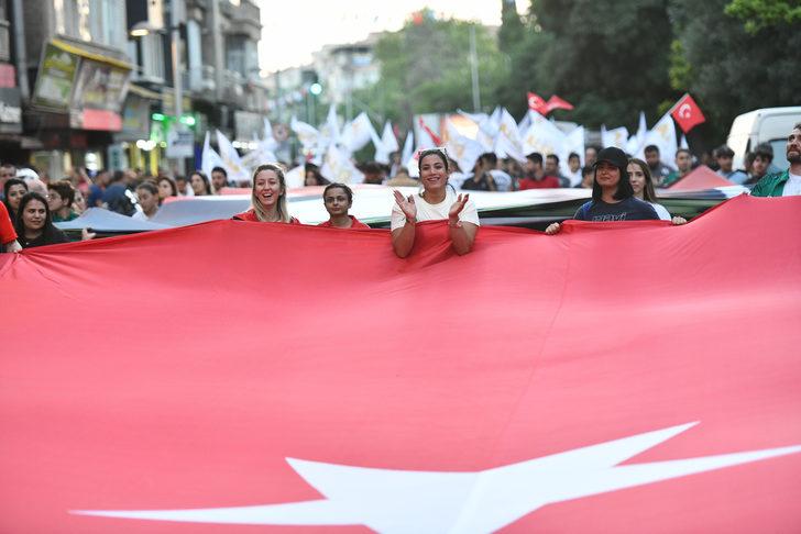 Gaziantep'te şampiyon olan spor kulüpleri kortej yürüyüşü düzenledi G3