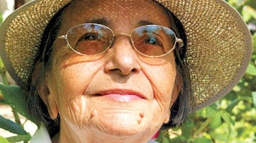 G&uuml;lten Akın hayatını kaybetti