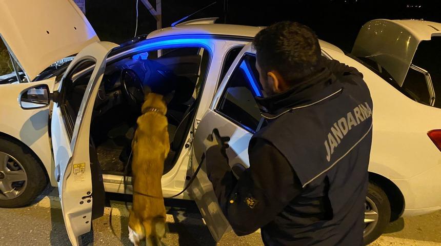 Sivas'ta uyuşturucu operasyonunda 2 zanlı gözaltına alındı