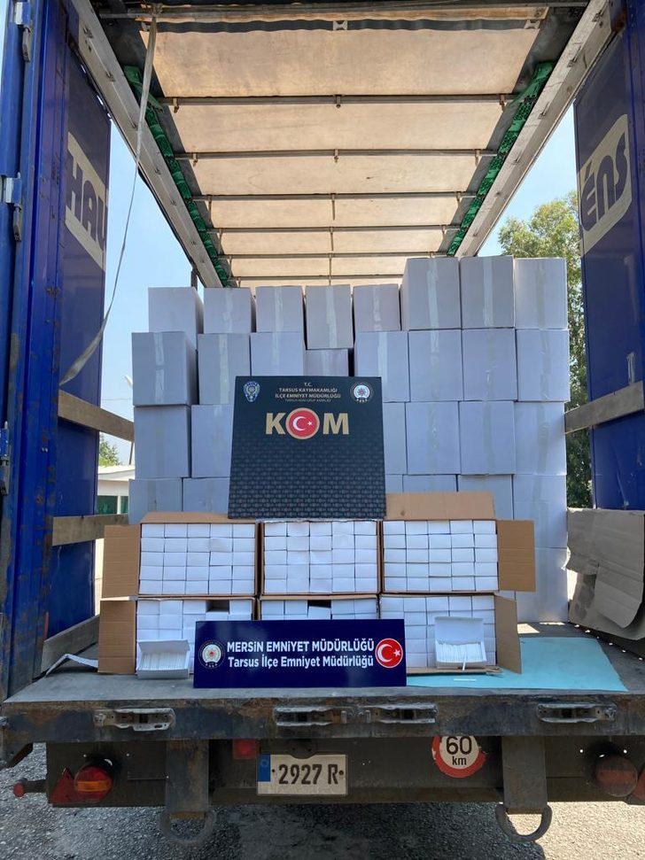 Mersin'de 10 milyon gümrük kaçağı makaron ele geçirildi G3