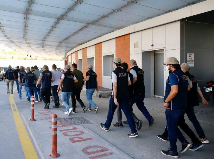GÜNCELLEME - Eskişehir'deki FETÖ operasyonunda yakalanan 7 şüpheli adli kontrol şartıyla serbest bırakıldı G3