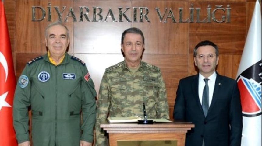 Genelkurmay Başkanı Hulusi Akar, Diyarbakır'da
