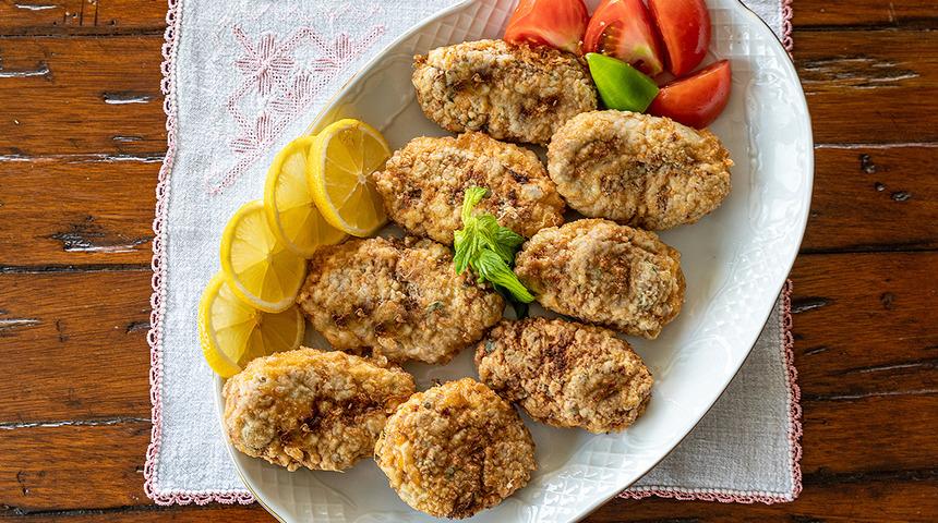 Mis gibi kokuyor: Leziz kadınbudu köfte tarifi