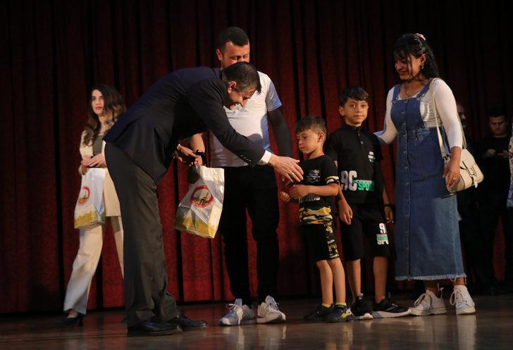 Kayseri'de hayırseverden diyabetli çocuklara sensörlü şeker ölçüm cihazı G2