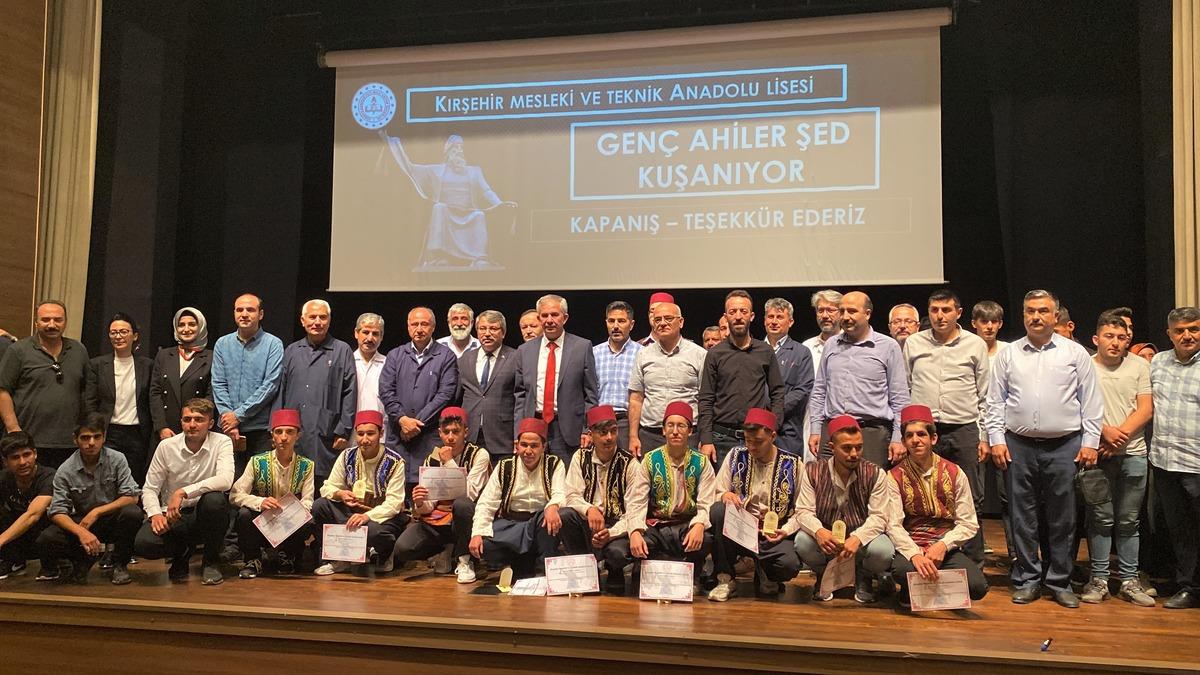 "Ahiler diyarı" Kırşehir'de meslek lisesi &ouml;ğrencileri ilk defa şet kuşandı
