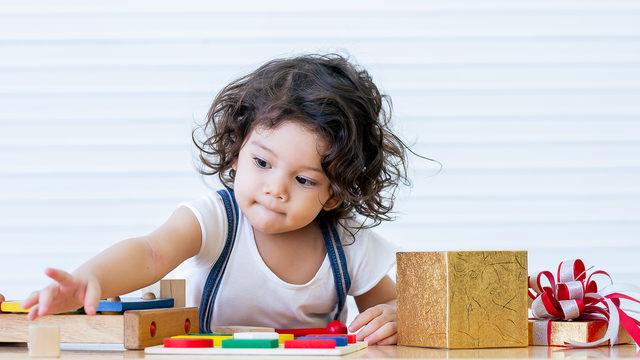 Montessori’ye göre yaş gelişim dönemleri