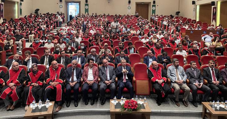 Artvin Çoruh Üniversitesi'nde mezuniyet heyecanı G5