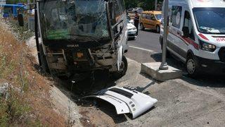 Muğla'da yolcu otobüsü ile tırın çarpıştığı kazada 3 kişi yaralandı