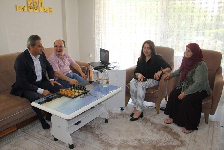 Sinop'ta engelli ve yaşlıların ihtiyaçlarını "özel ekip" karşılıyor G4