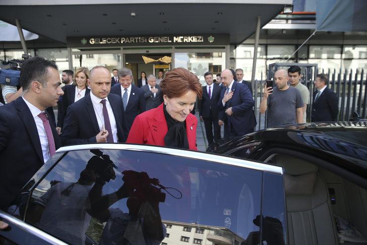 İYİ Parti Genel Başkanı Akşener, Gelecek Partisi Genel Başkanı Davutoğlu ile görüştü G4