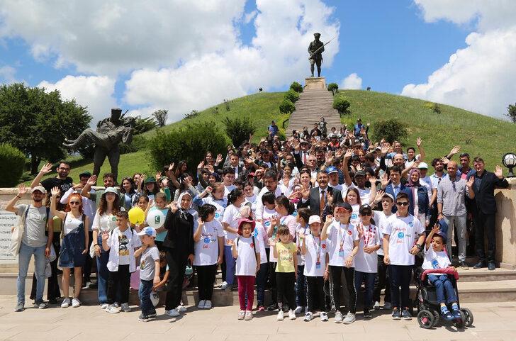 Kütahya'da yüzlerce özel gereksinimli öğrenci Dumlupınar Şehitliği'ni ziyaret etti G1