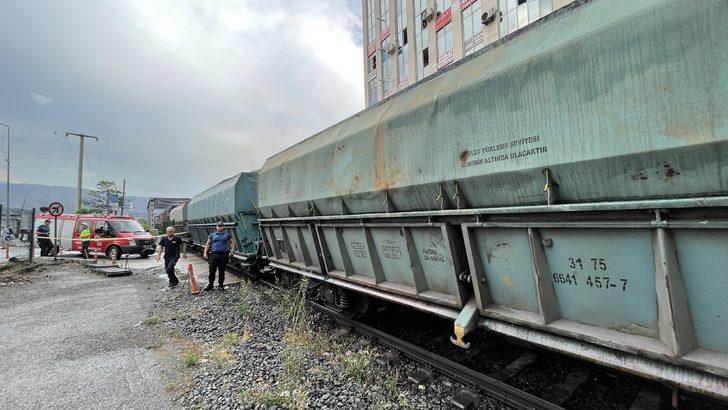 Karabük'te hemzemin geçitte trenin çarptığı kişi öldü G2