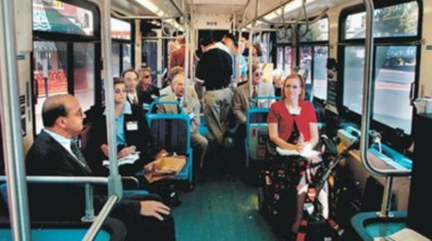 Plazada &Ccedil;alışanlar Tehlikede!