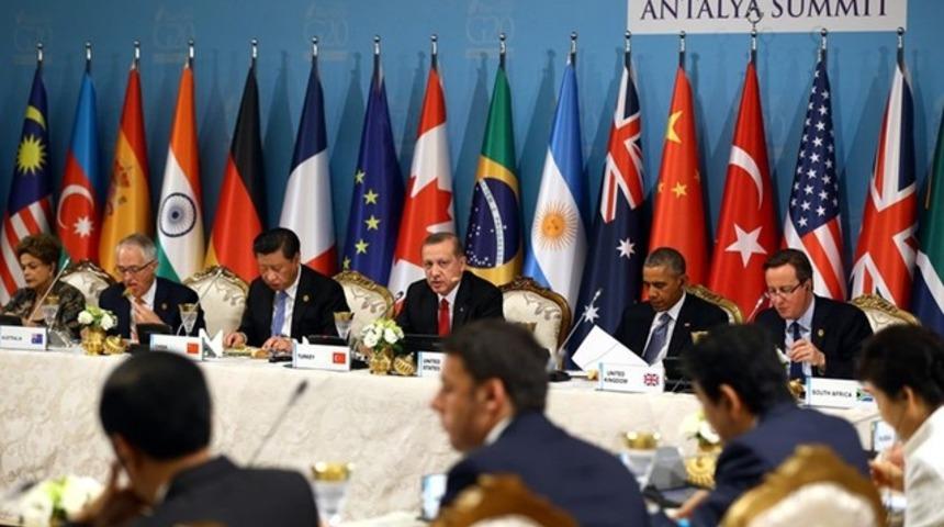 Cumhurbaşkanı Erdoğan &ccedil;alışma yemeğine katıldı