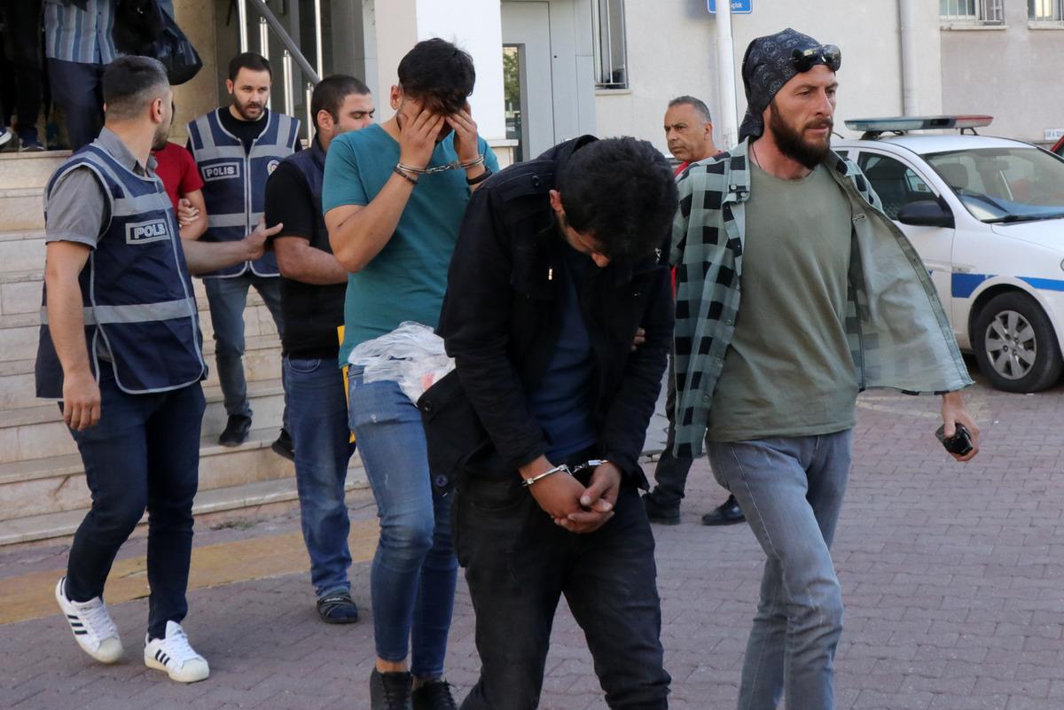 Kayseri'de haklarında arama kararı bulunan 9'u firari h&uuml;k&uuml;ml&uuml; 21 kişi yakalandı