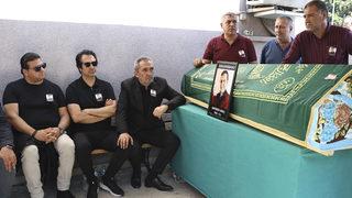 Sanatçı Yavuz Bingöl'ün annesi Şahsenem Bacı son yolculuğuna uğurlandı