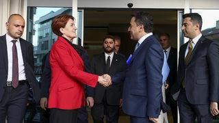 İYİ Parti Genel Başkanı Akşener, DEVA Partisi Genel Başkanı Babacan ile görüştü