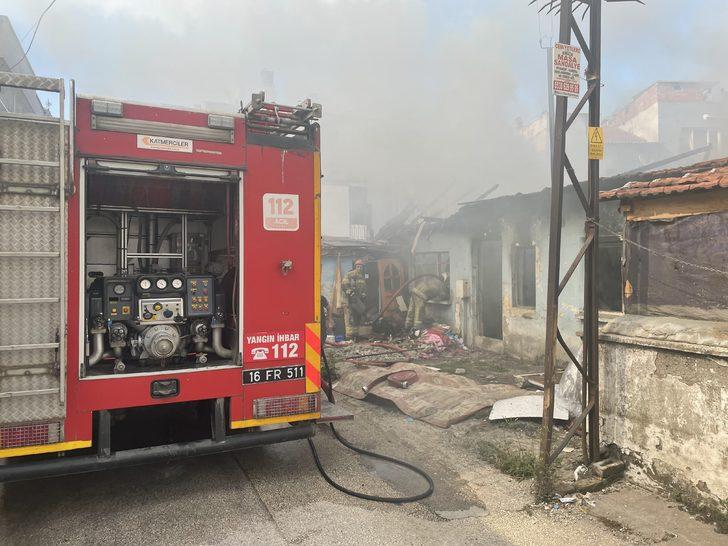 Bursa'da yangın sonucu bir ev kullanılamaz hale geldi G1
