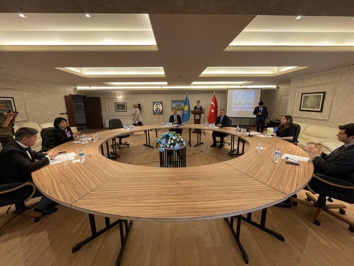 Kazak bağımsızlığının sembolü Ahmet Baytursınoğlu 150. doğum gününde anıldı G2