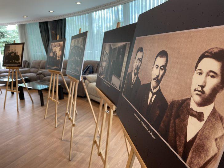 Kazak bağımsızlığının sembolü Ahmet Baytursınoğlu 150. doğum gününde anıldı G4