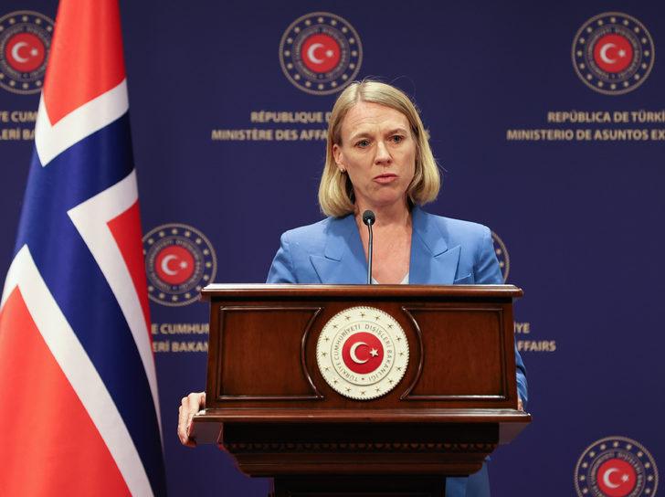 Bakan Çavuşoğlu, Norveç ve İrlandalı mevkidaşlarıyla ortak basın toplantısında konuştu: (1) G3