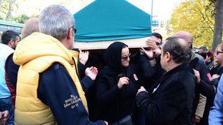 Ünlü komedyen Atilla Arcan gözyaşları arasında toprağa verildi