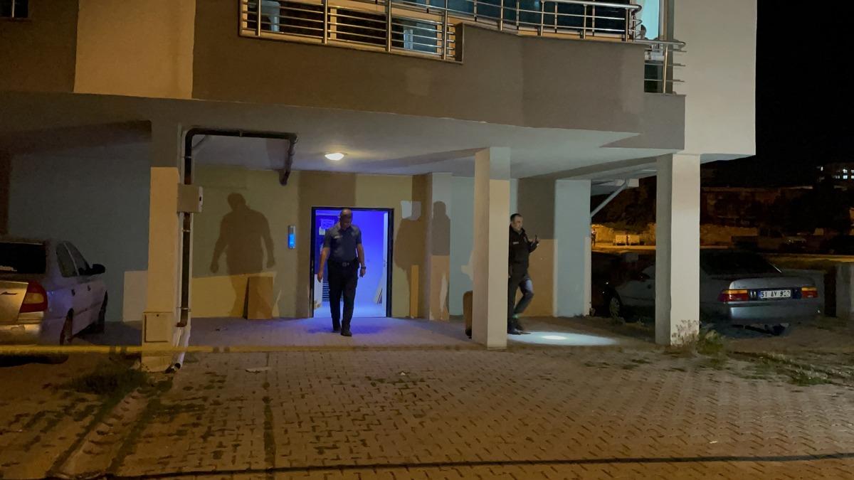 Niğde'de teyzesinin oğlu tarafından t&uuml;fekle vurulan kişi &ouml;ld&uuml;