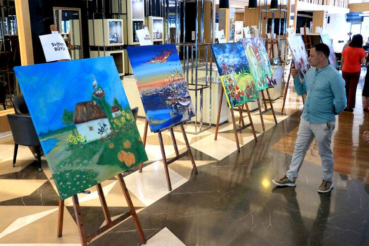 Ukraynalı ressamlar savaşla ilgili endişelerini tuvale yansıttı G1