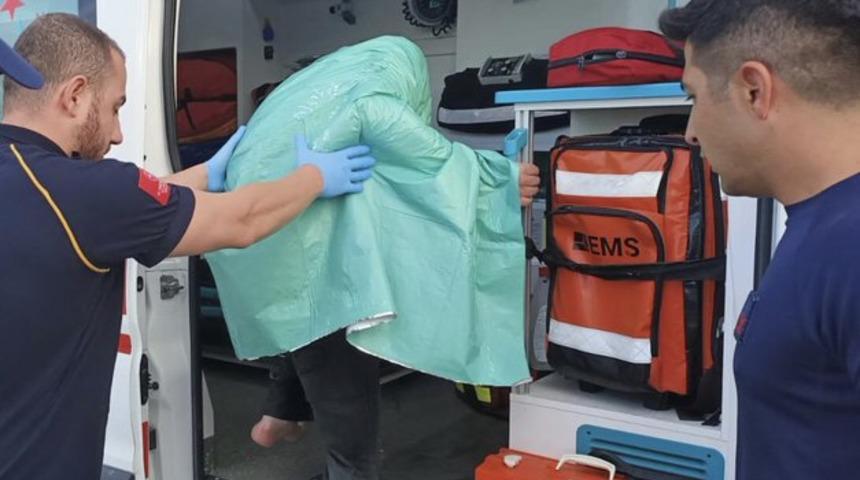 Çanakkale'de feribottan denize düşen yolcuyu kıyı emniyeti kurtardı