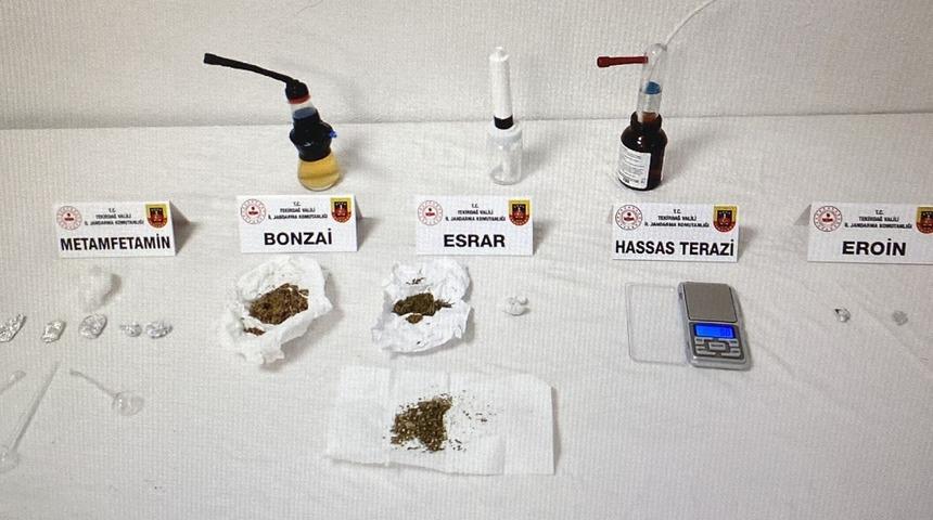 Tekirdağ'da evlerinde uyuşturucu ele geçirilen 2 kişi tutuklandı