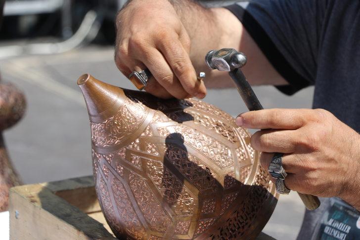 Edirne'deki festivalde ustaları bakır işçiliği ve geleneksel yay yapımını tanıttı G1
