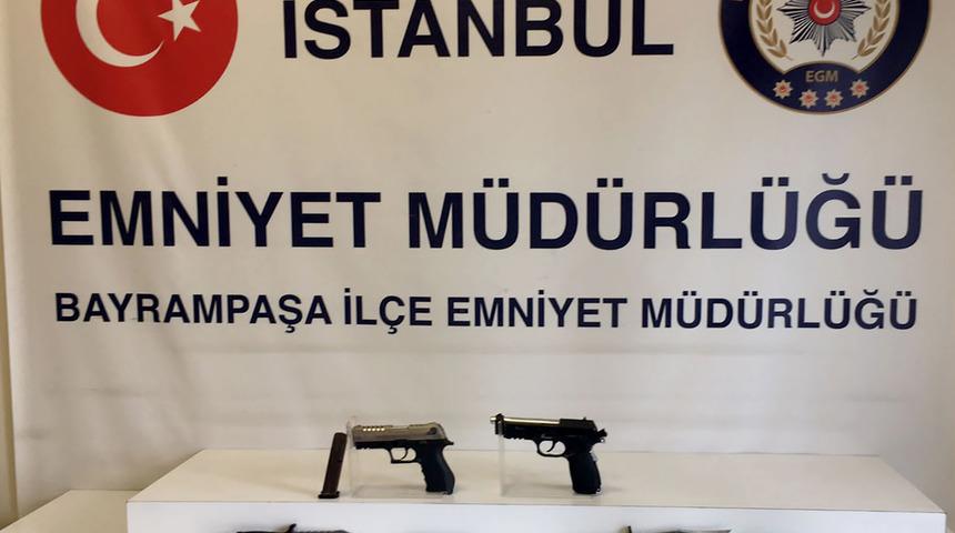 Bayrampaşa'da yabancı uyrukluları zorla alıkoyan 5 zanlı yakalandı