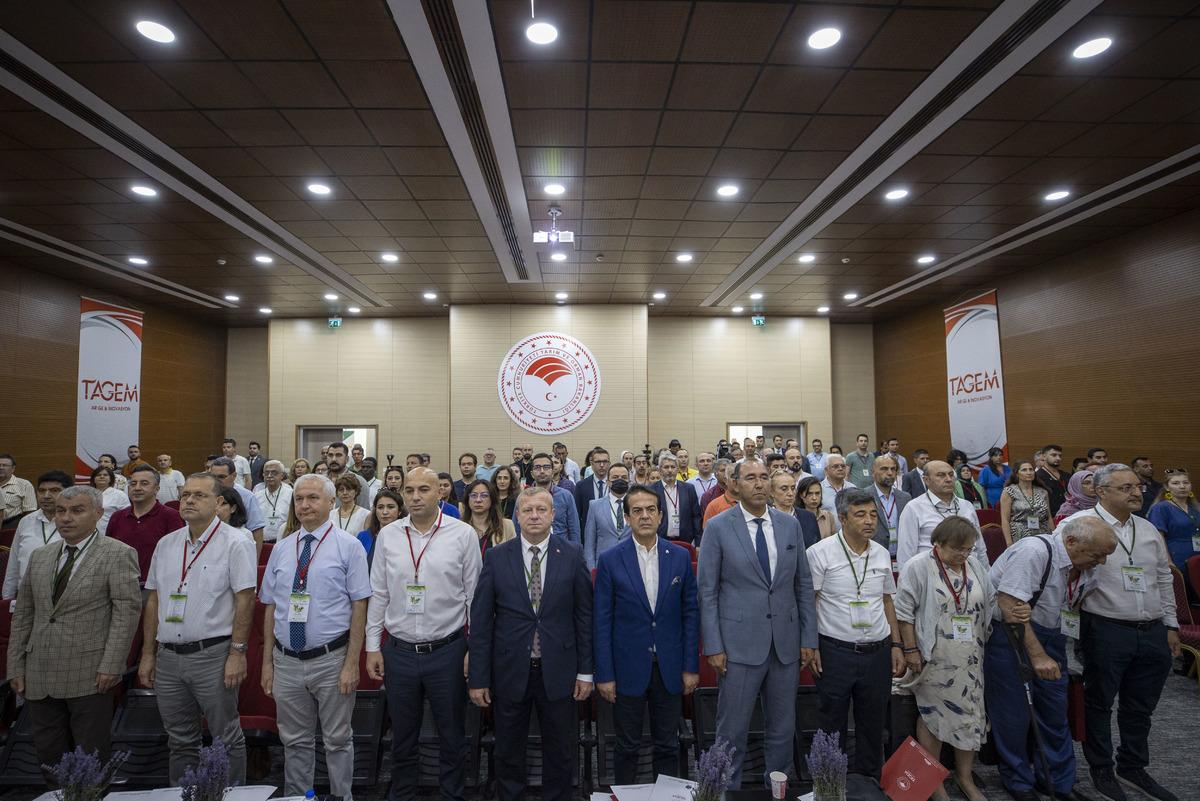 Antalya'da Tıbbi ve Aromatik Bitkiler &Ccedil;alıştayı d&uuml;zenlendi