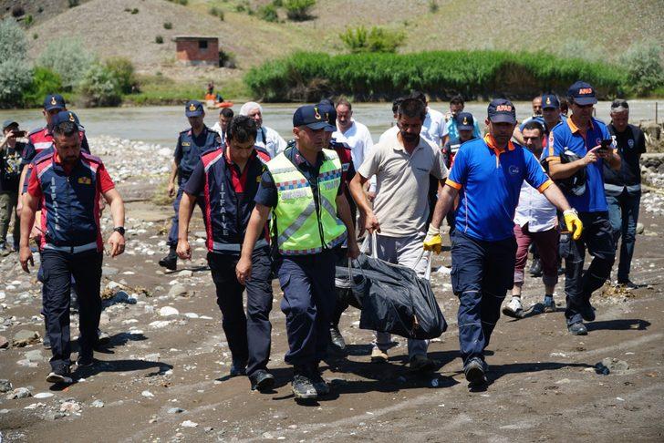 Çorum'da kayıp ihbarı yapılan genç kızın cesedi Kızılırmak'ta bulundu G5