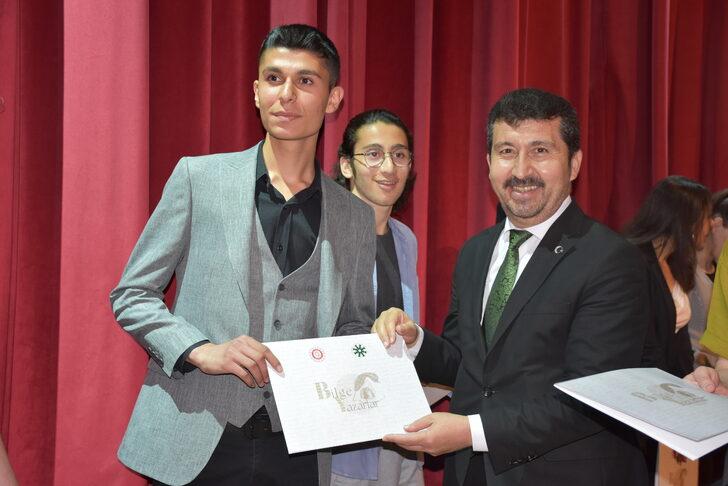 Geleceğin yazarları "Bilge Yazarlar" sertifikalarını aldı G2