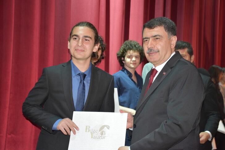 Geleceğin yazarları "Bilge Yazarlar" sertifikalarını aldı G3