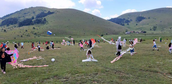 Abant Gölü Milli Parkı'nda uçurtma şenliği G1
