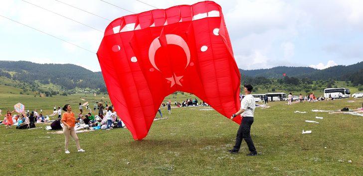 Abant Gölü Milli Parkı'nda uçurtma şenliği G3